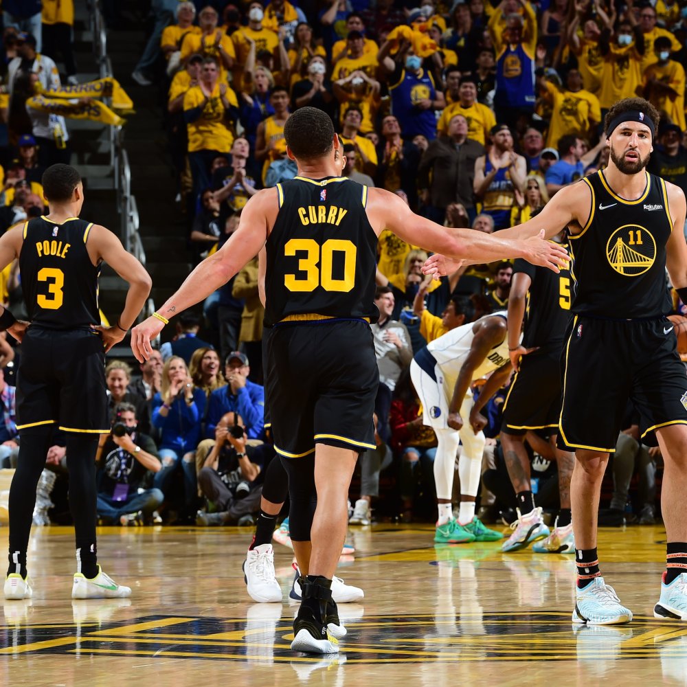 中超：上海申花主场2-0击败沧州雄狮（中超：上海申花主场2比0力克沧州雄狮）