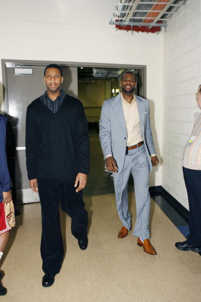 国米客胜维罗纳全队评分：恩里克、劳塔罗、博尼5分最低（国米客场击败维罗纳，全队评分出炉：恩里克、劳塔罗、博尼仅5分垫底）