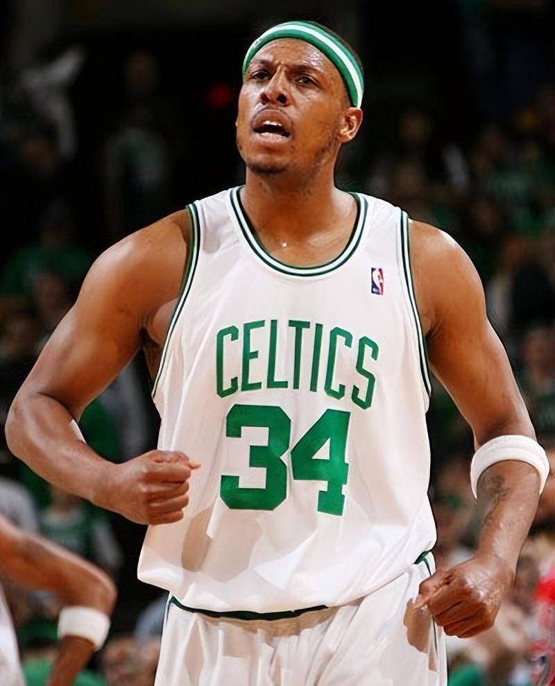 40岁魔笛仍不老！助米兰领跑意甲+连续10轮踢满全场（40岁魔笛宝刀未老，助米兰登顶意甲并连续10轮踢满90分钟）